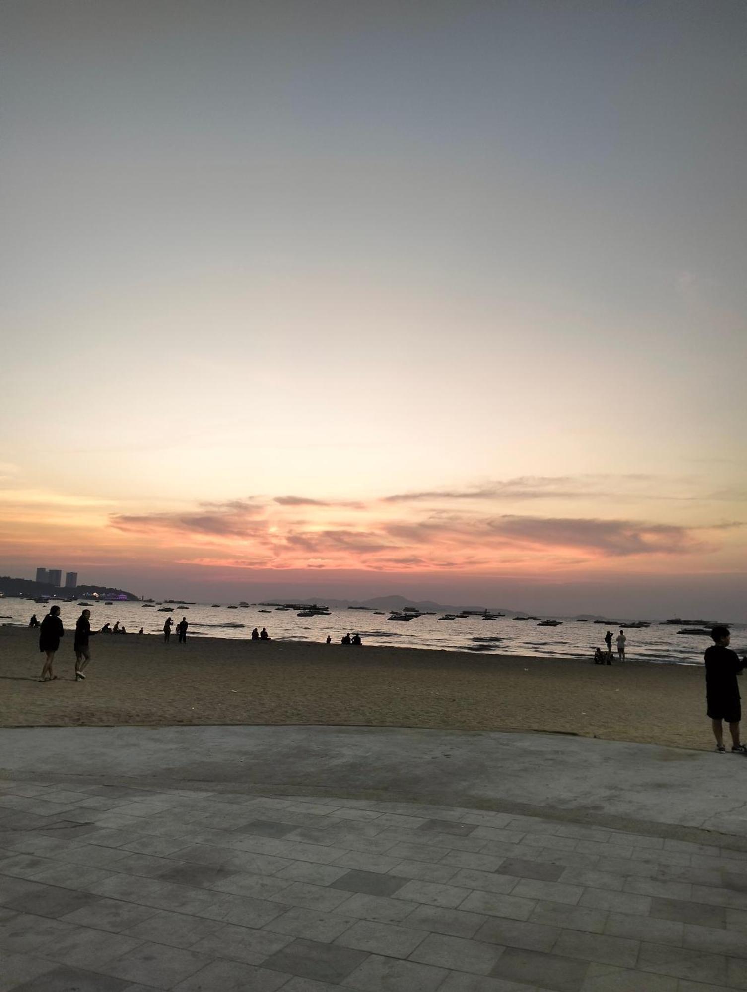 titanic residence Pattaya Zewnętrze zdjęcie